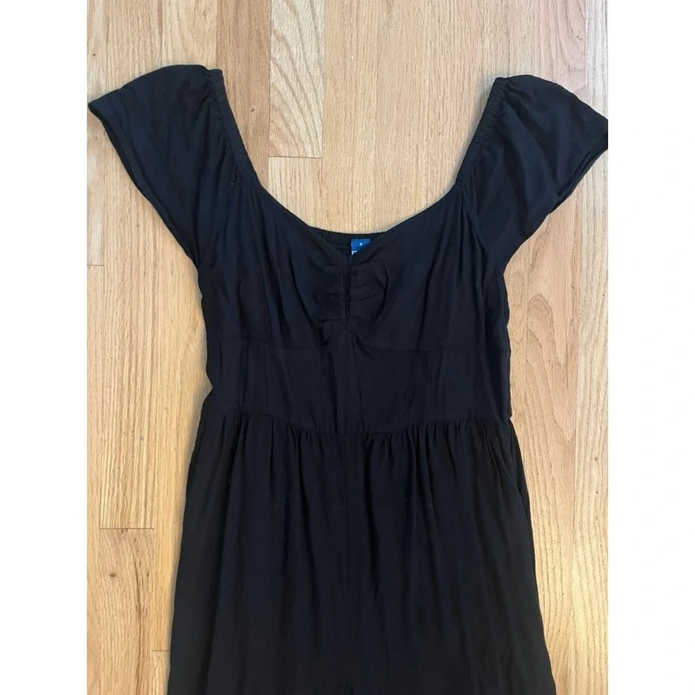 Old Navy Black Wide Leg Jumpsuit Cap Sleeve Smocked Back Sweetheart Neck S
